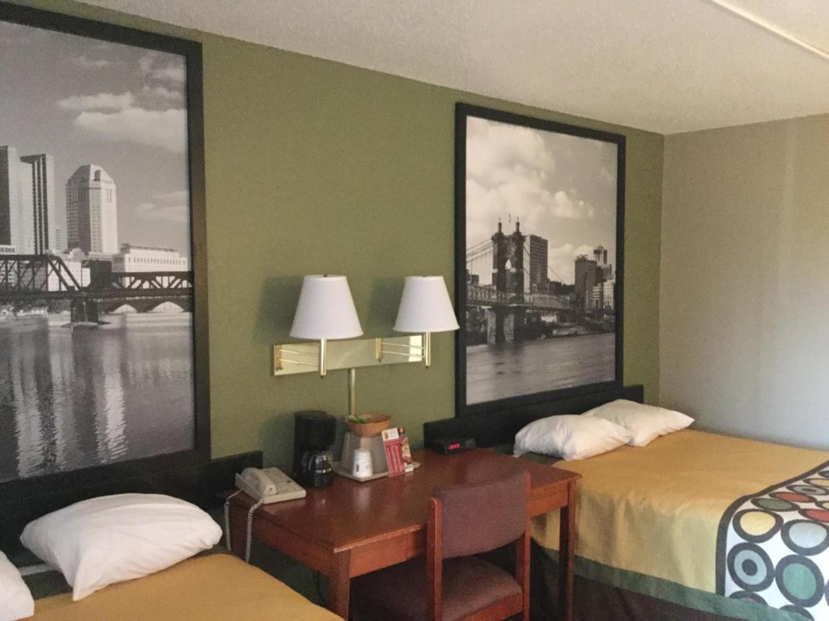 | Super 8 by Wyndham Youngstown/Austintown