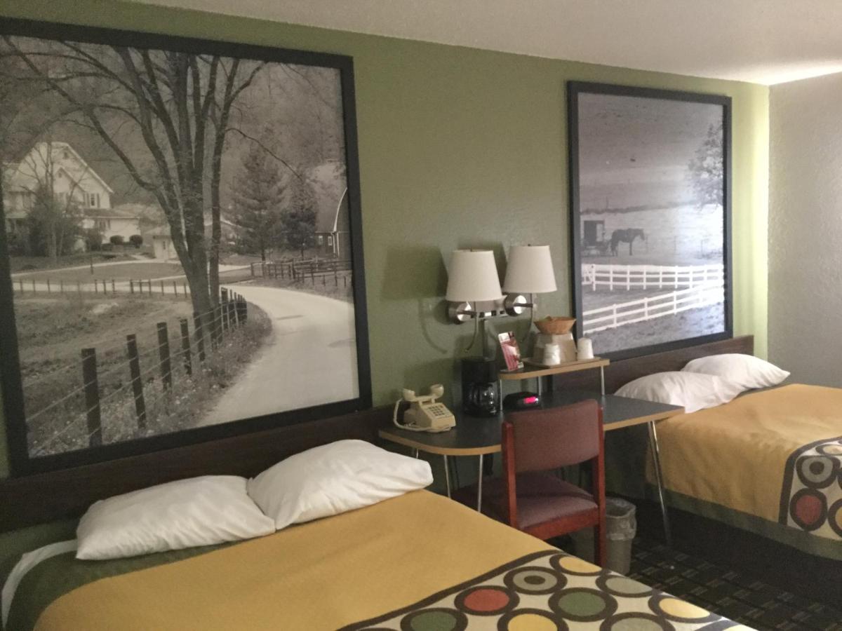 | Super 8 by Wyndham Youngstown/Austintown