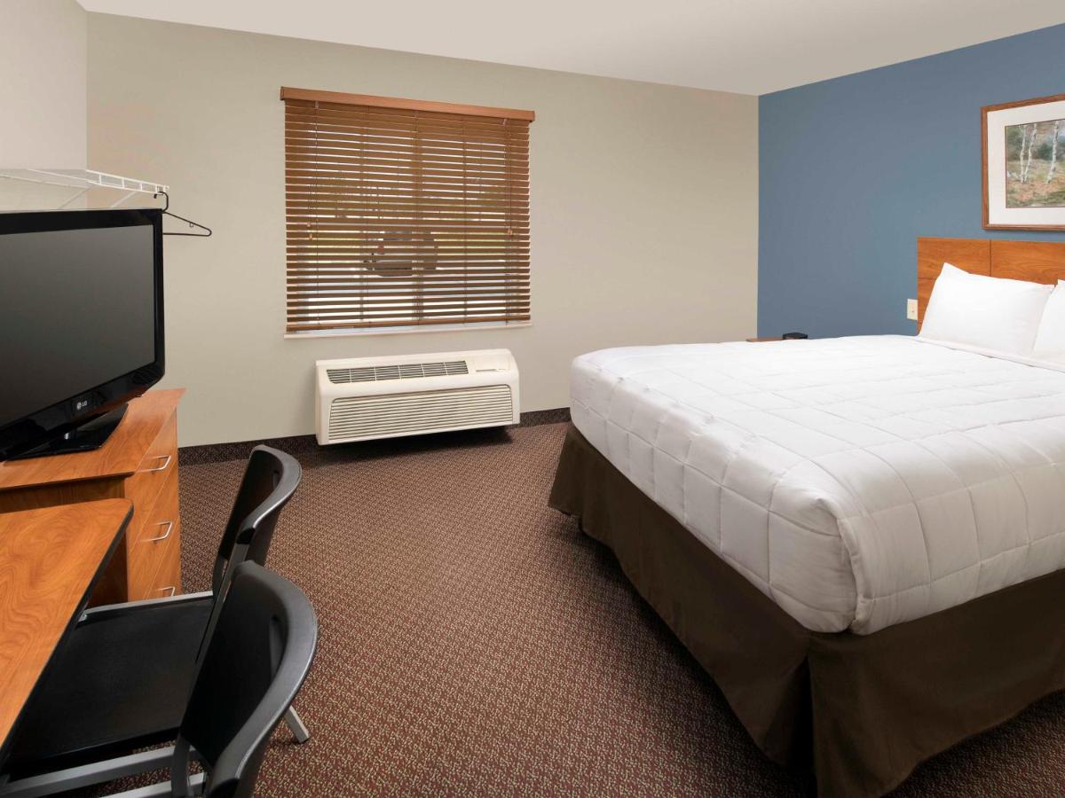 Studio at WoodSpring Suites San Antonio North Live Oak I-35