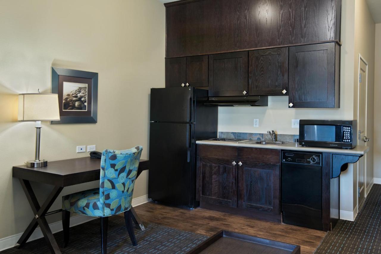 Extended Stay King Suite at Oxford Suites Silverdale