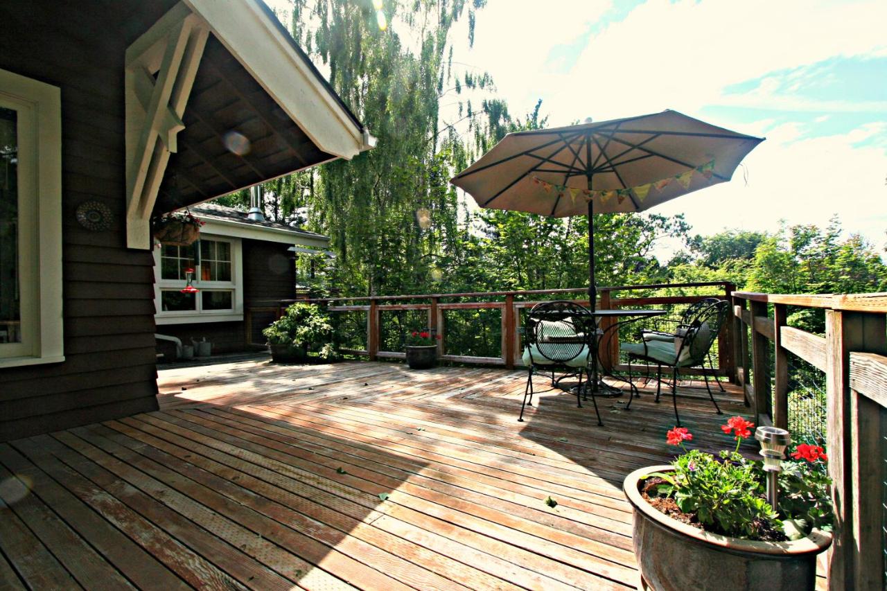 | Kangaroo House Bed & Breakfast
