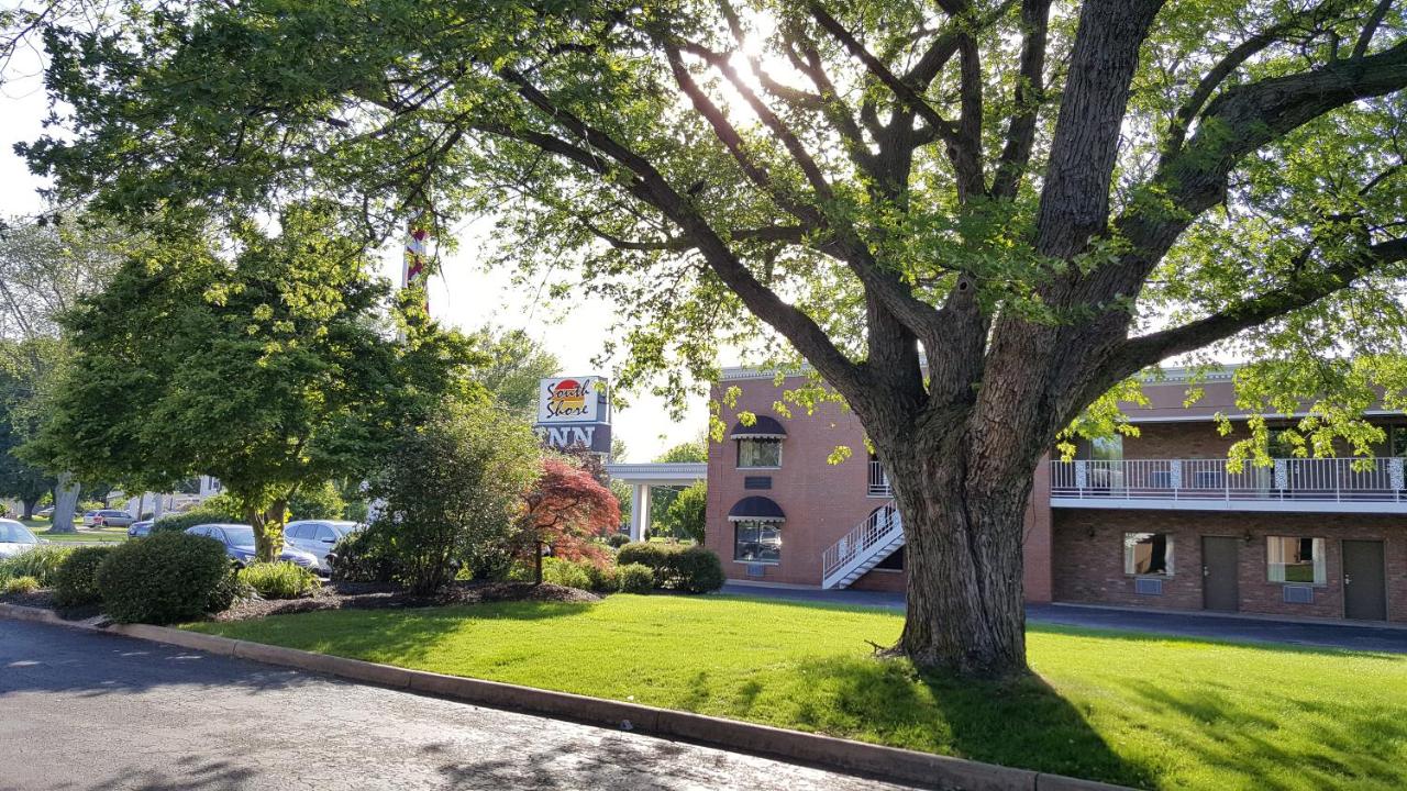 | South Shore Inn