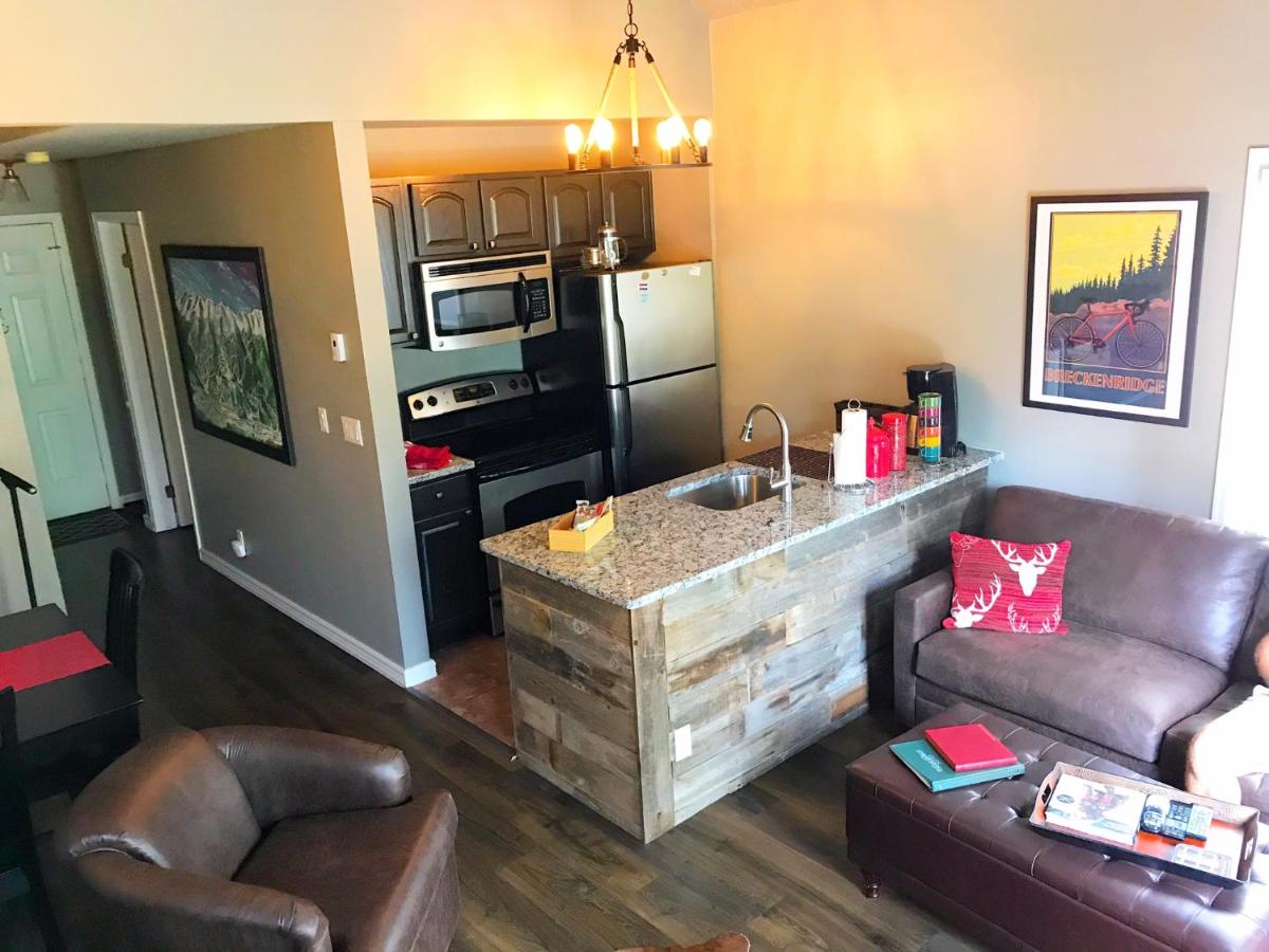 | Breck Creekside at Wildwood Suites