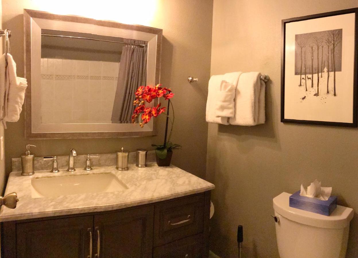 | Breck Creekside at Wildwood Suites
