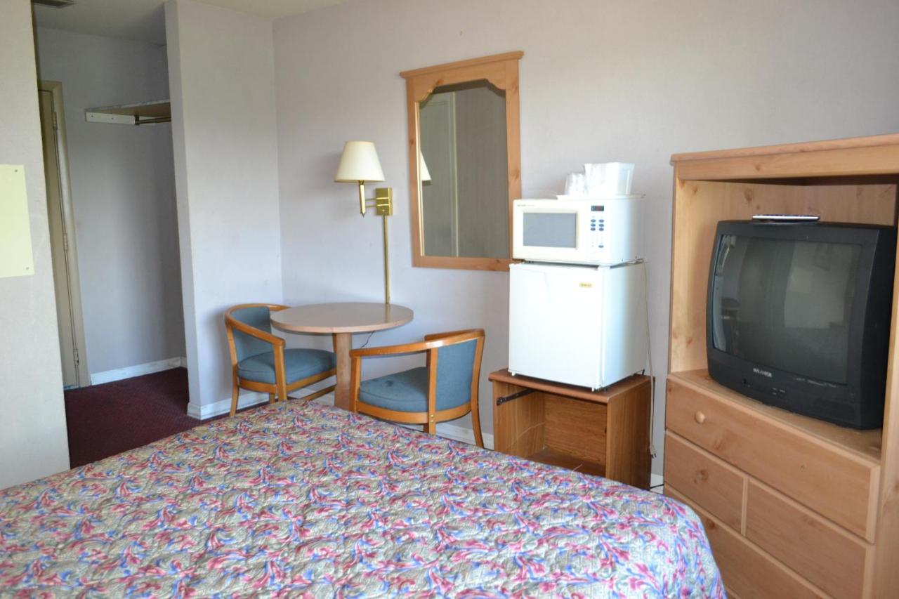 | Latham Inn
