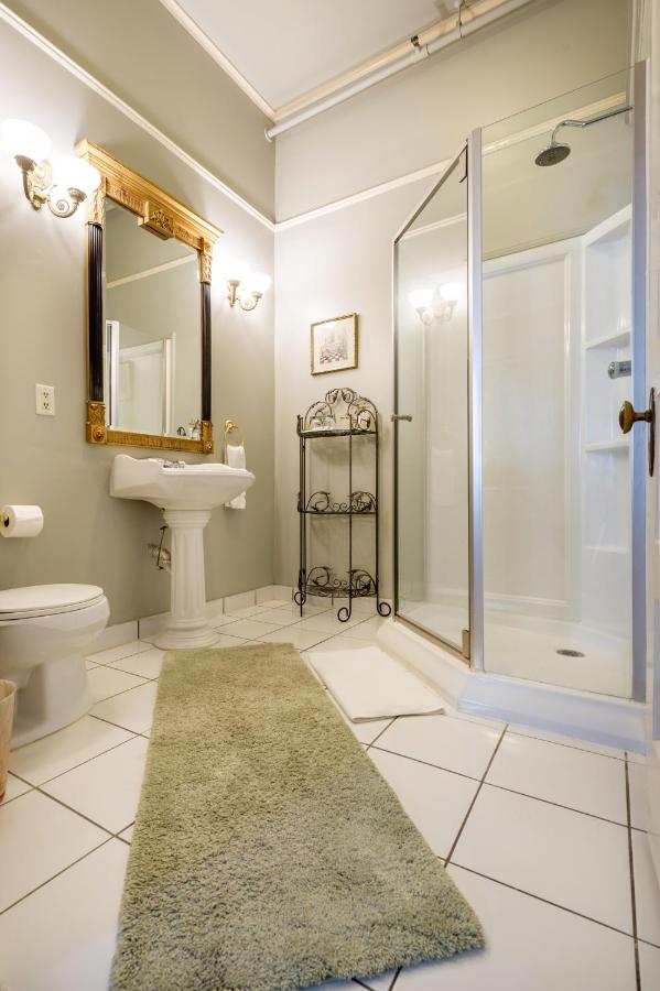 | Historic Michabelle Inn