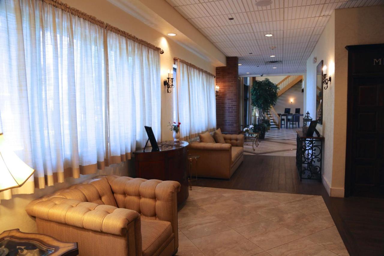 | Best Western Plus Fairfield Executive Inn