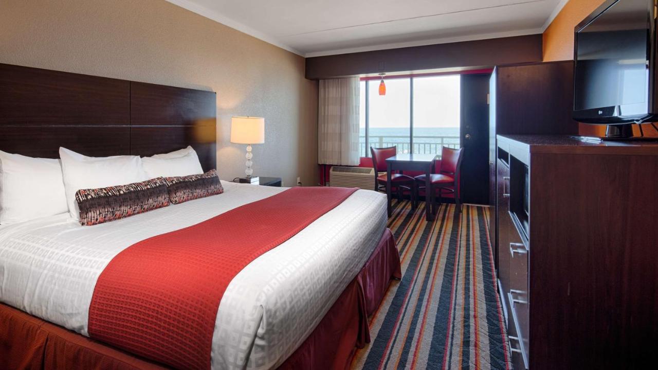One-Bedroom Suite at Sandcastle Resort On The Beach