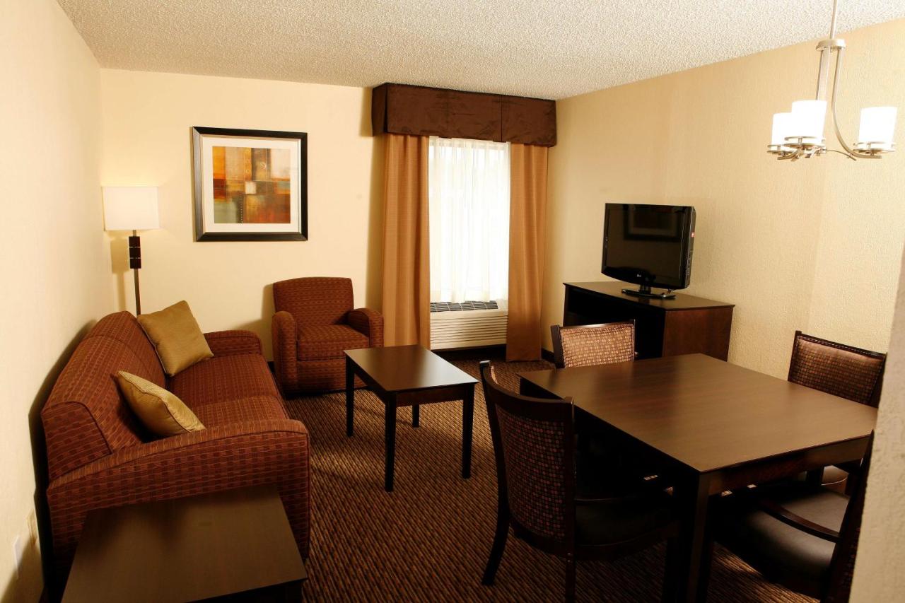 | Best Western Plus Goldsboro