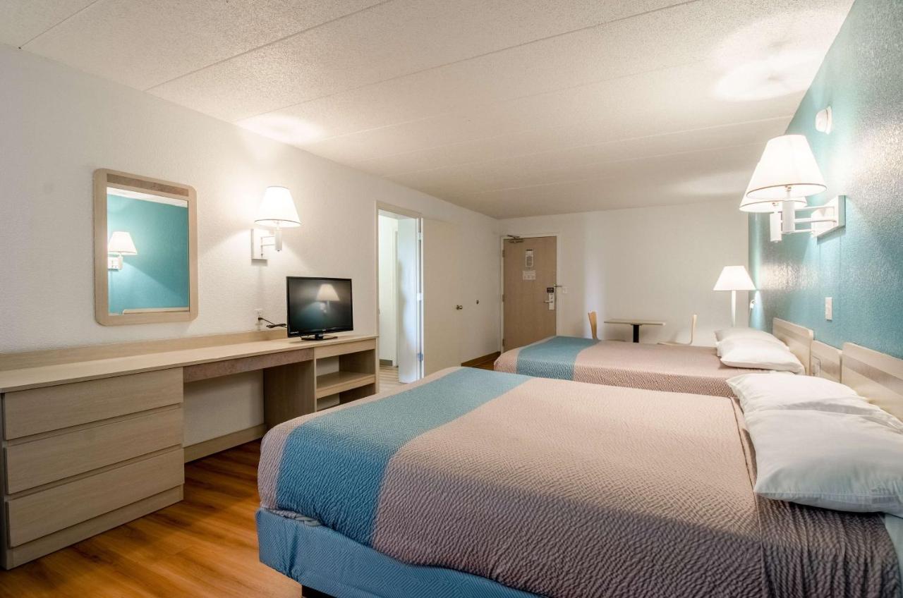 | Motel 6-Big Springs, NE
