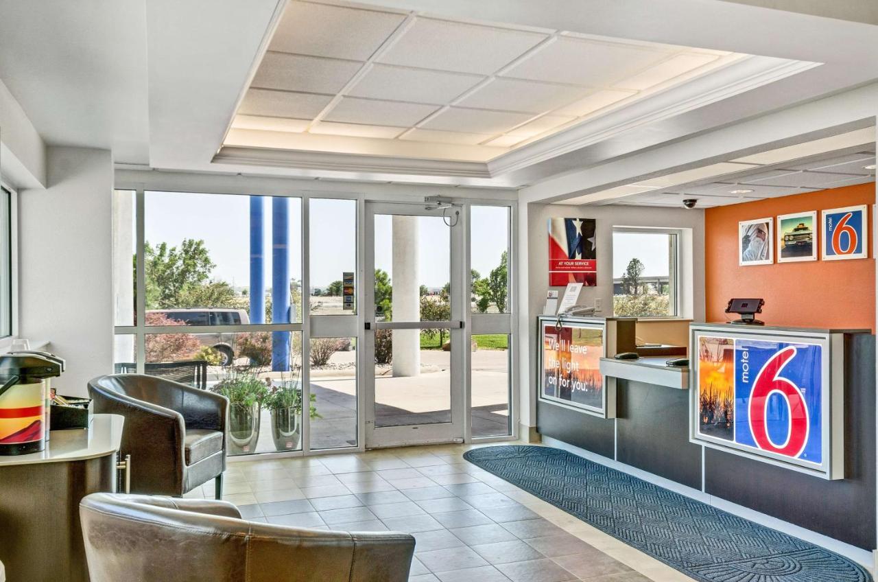 | Motel 6-Big Springs, NE