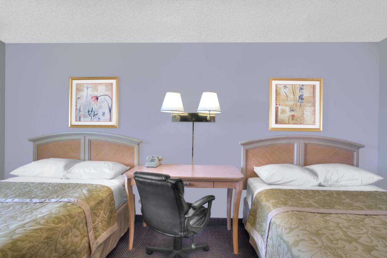 Deluxe Double Room with Two Double Beds - Non-Smoking at Super 8 by Wyndham Augusta