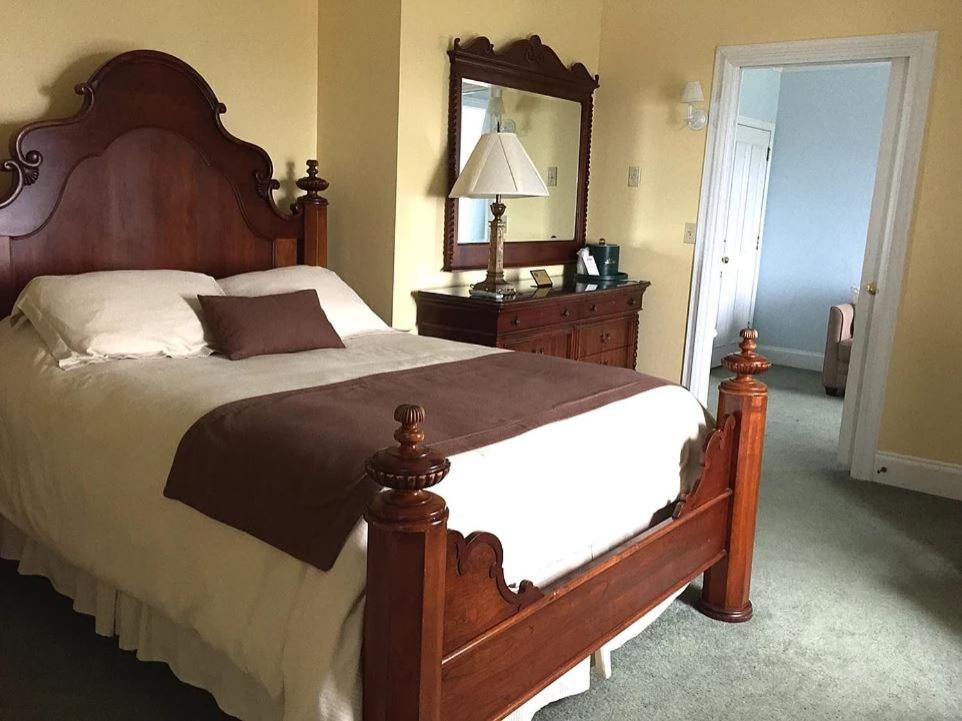 | Spring House Hotel
