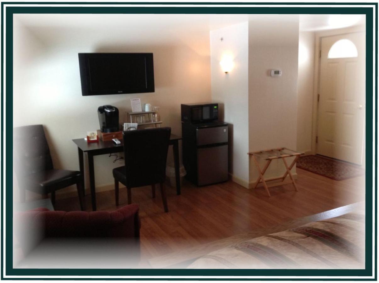 | Boardwalk Inn