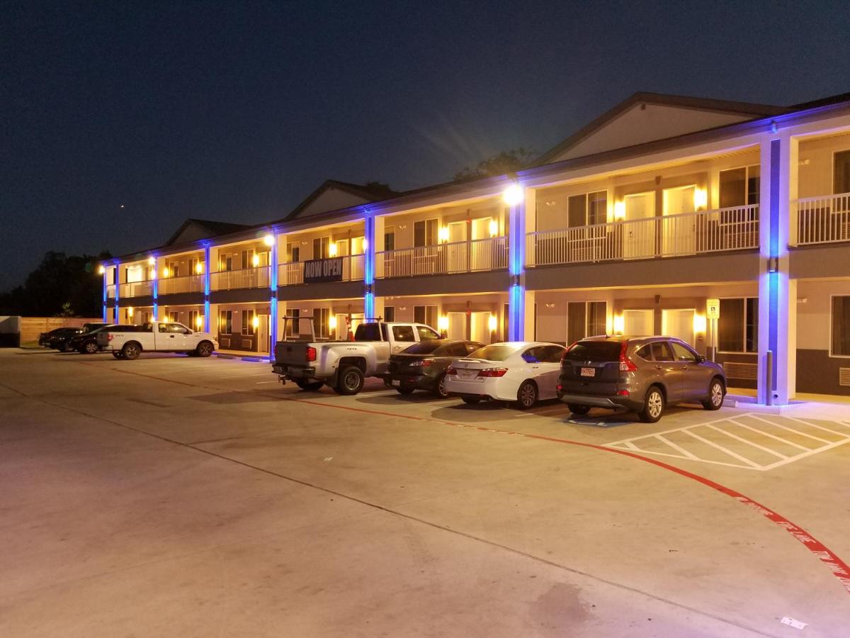 | Palace Inn Blue Tomball Parkway