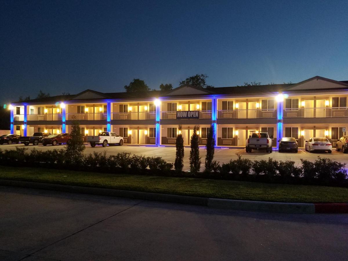 | Palace Inn Blue Tomball Parkway