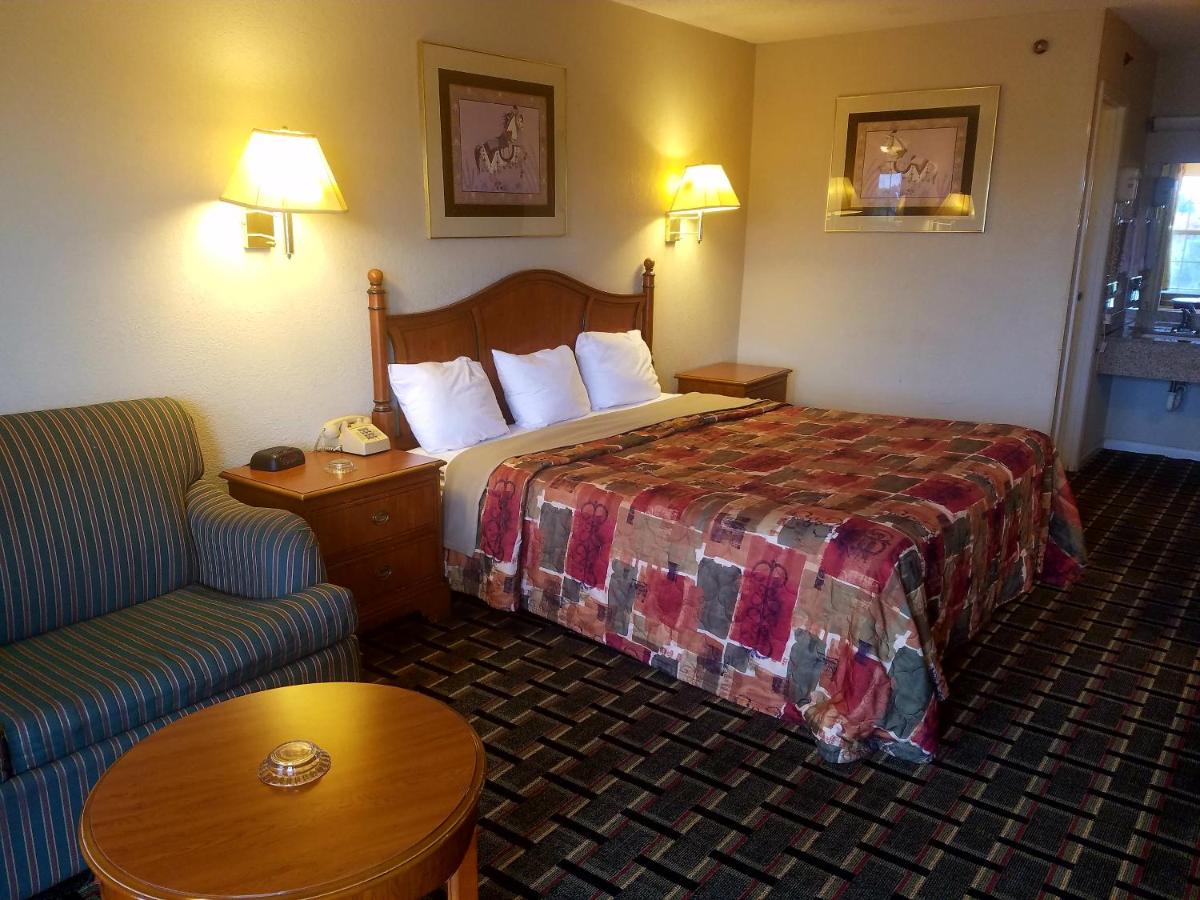 | Americas Best Value Inn-Winnsboro