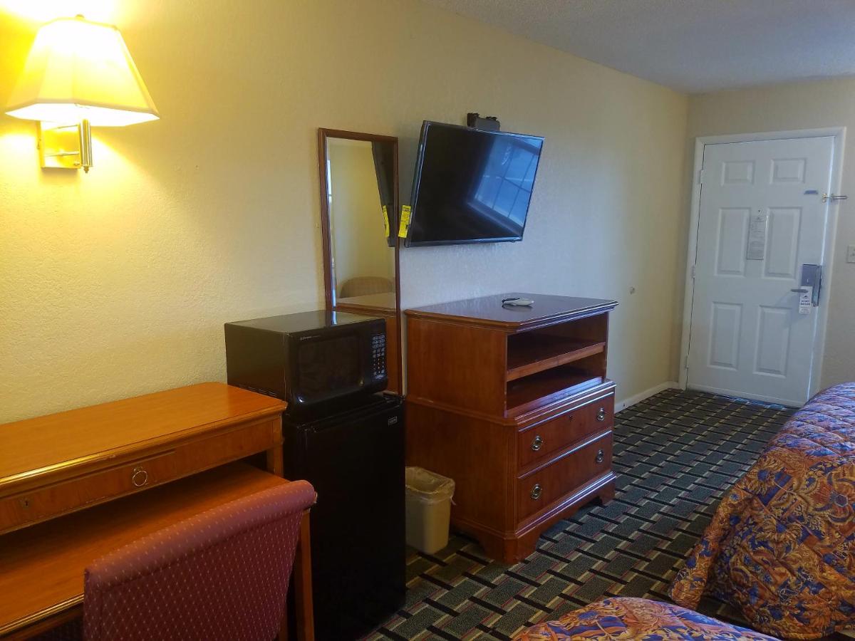 | Americas Best Value Inn-Winnsboro