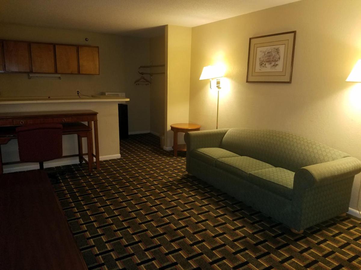 | Americas Best Value Inn-Winnsboro