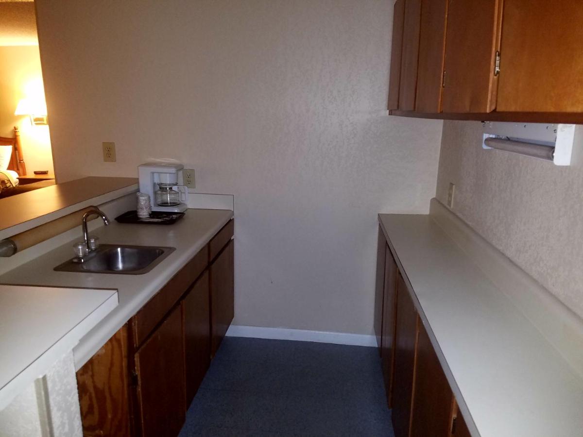 | Americas Best Value Inn-Winnsboro