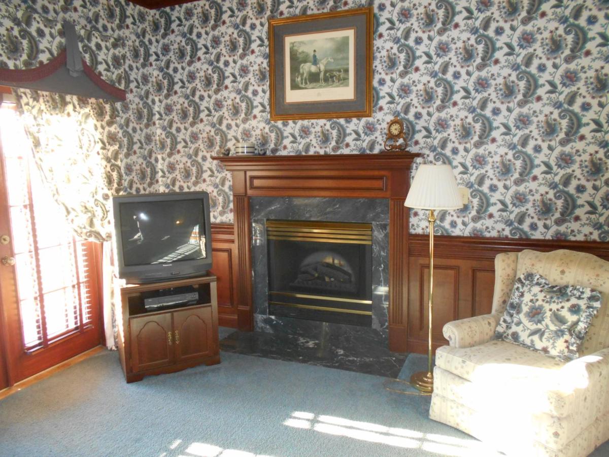 | West Ridge Bed & Breakfast