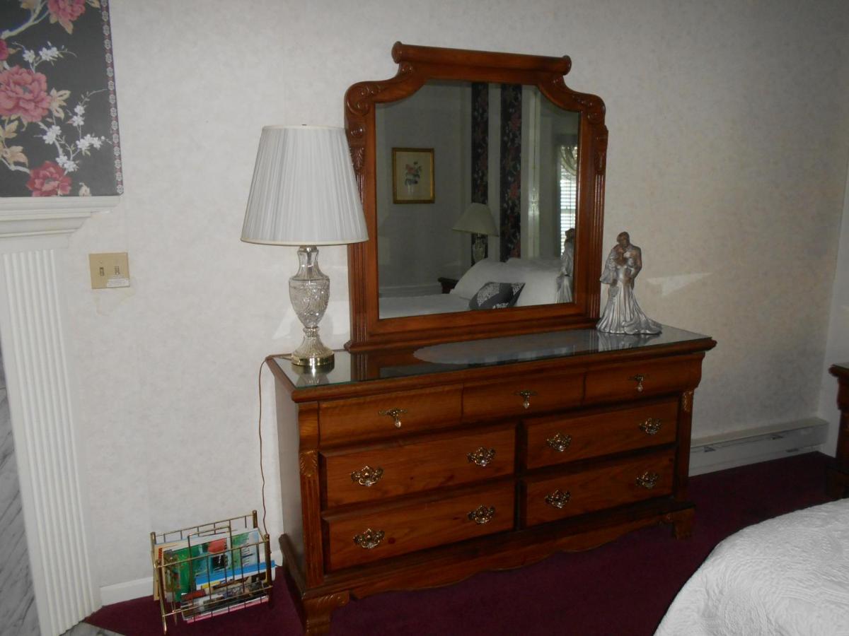 | West Ridge Bed & Breakfast