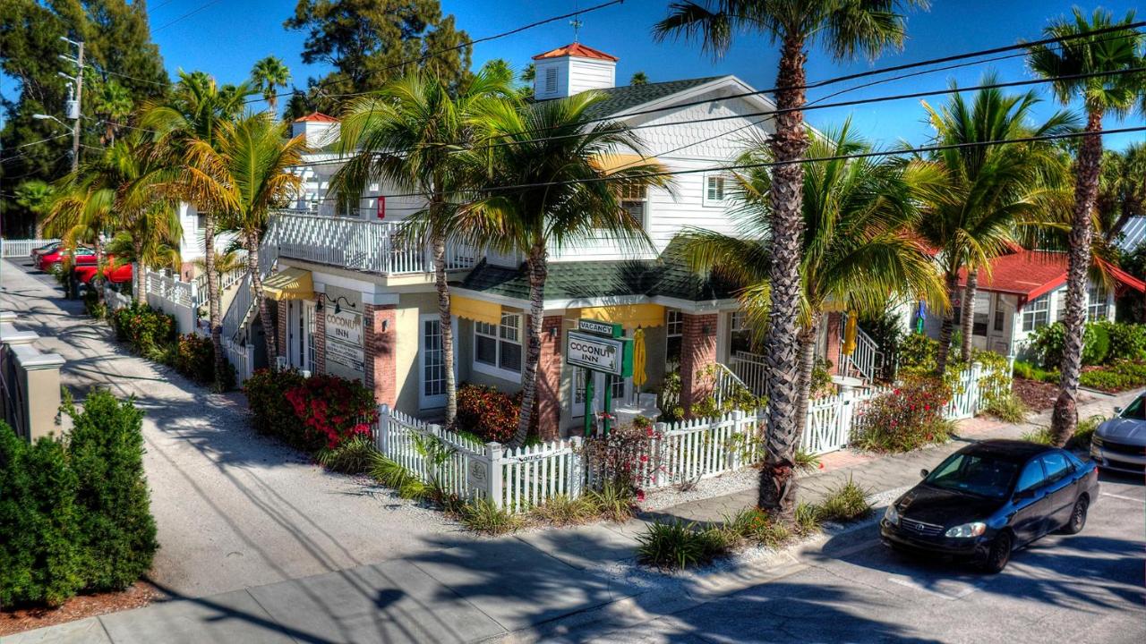 | Coconut Inn Pass-a-Grille Beach