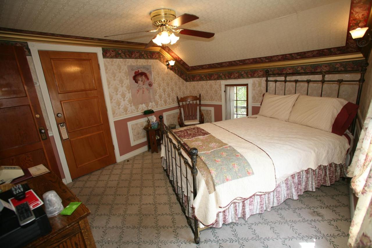 | Frisco Lodge