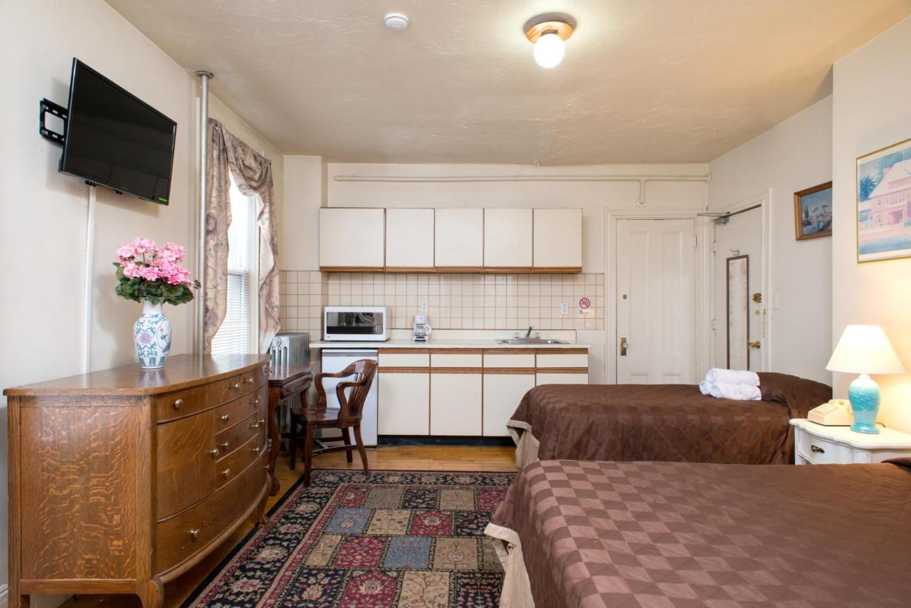 | The Farrington Inn