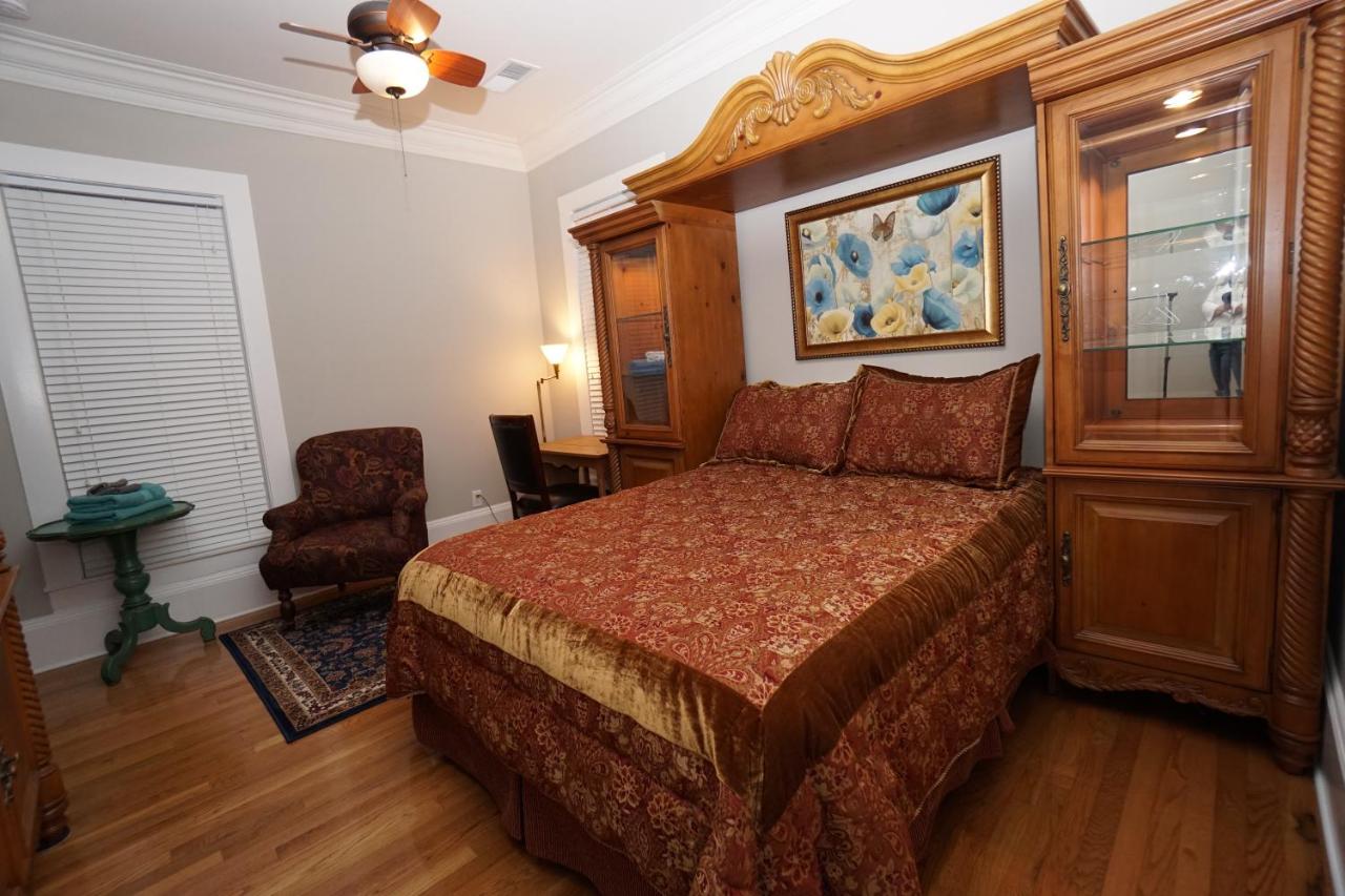 | 1895 Washington Hotel