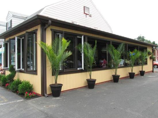 | Mainstreet Inn