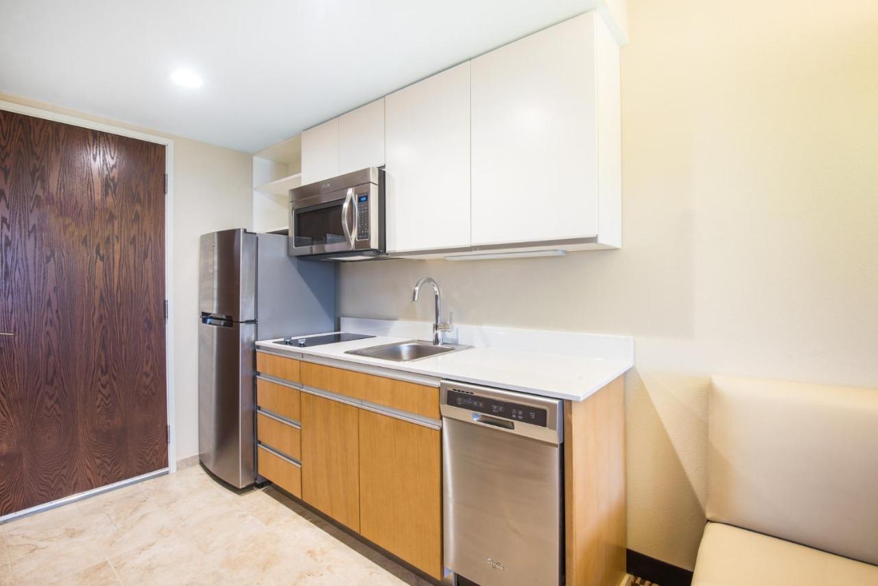 | Hawthorn Suites by Wyndham Saint Clairsville