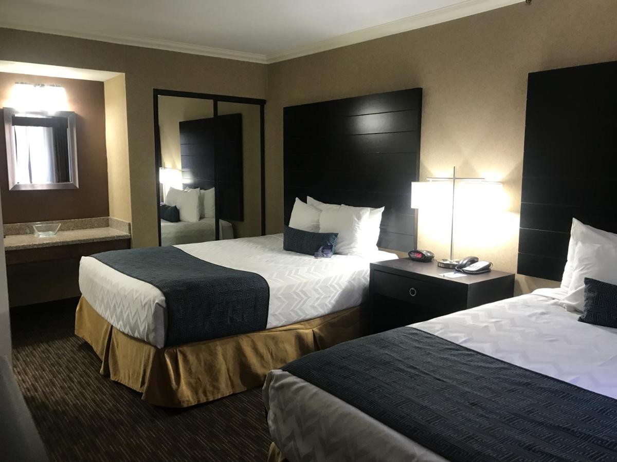 Queen Suite with Two Queen Beds - Non Smoking at Best Western Yuma Mall Hotel & Suites