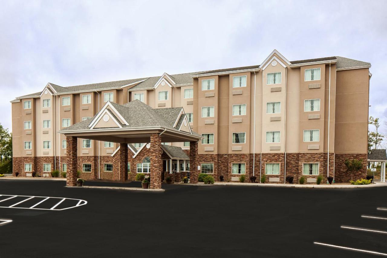 | Microtel Inn & Suites - St Clairsville