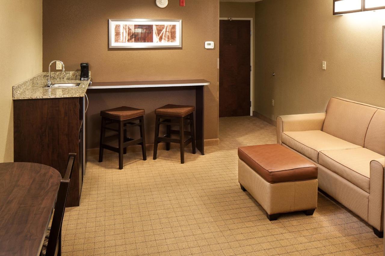 | Microtel Inn & Suites - St Clairsville