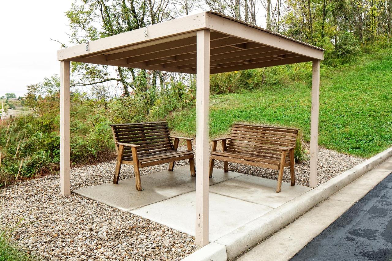 | Microtel Inn & Suites - St Clairsville