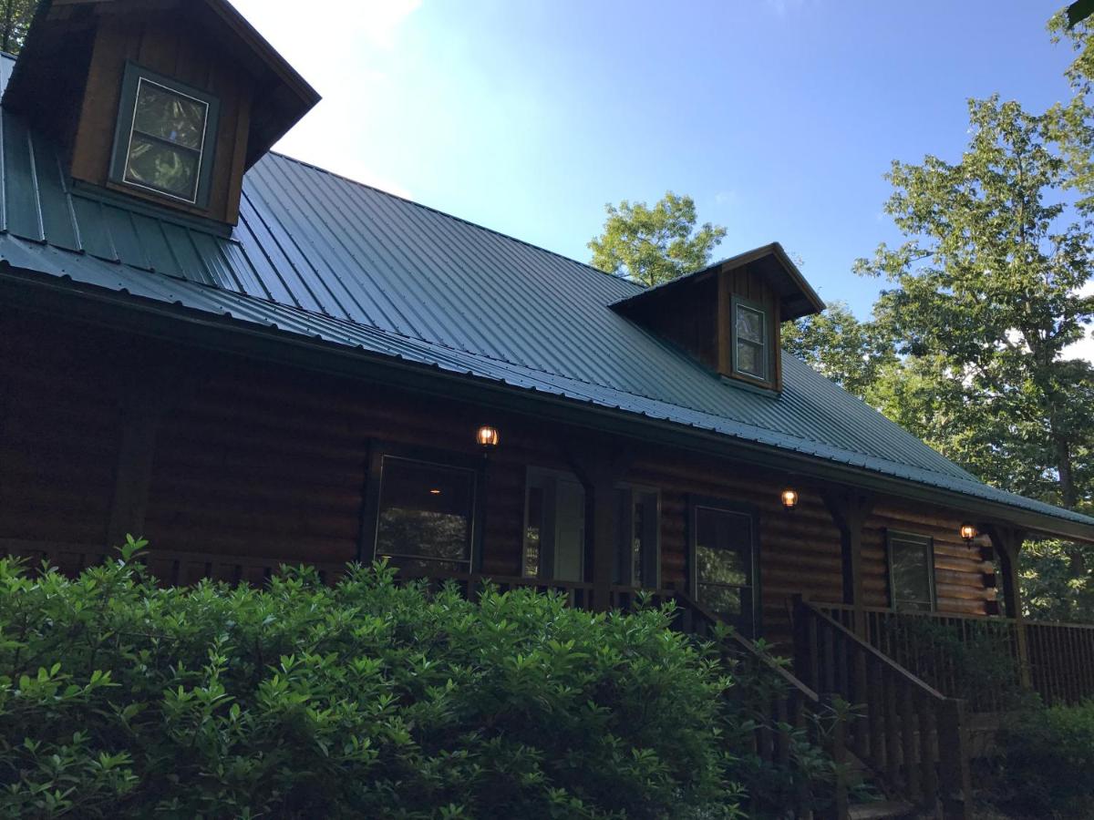 Deluxe Queen Suite at Barefoot Hills