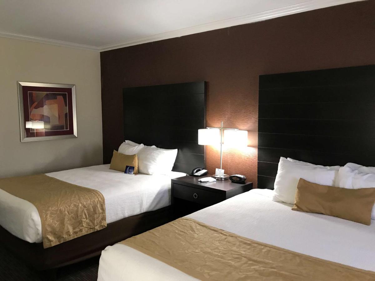 Queen Room with Two Queen Beds - Non Smoking at Best Western Yuma Mall Hotel & Suites