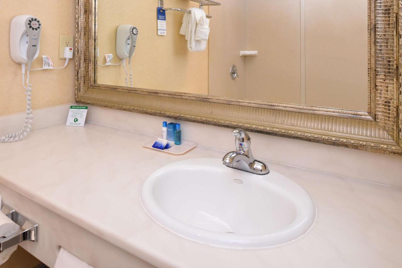 King Room - Non-Smoking at Best Western Airpark Hotel - LAX Airport LA Stadium
