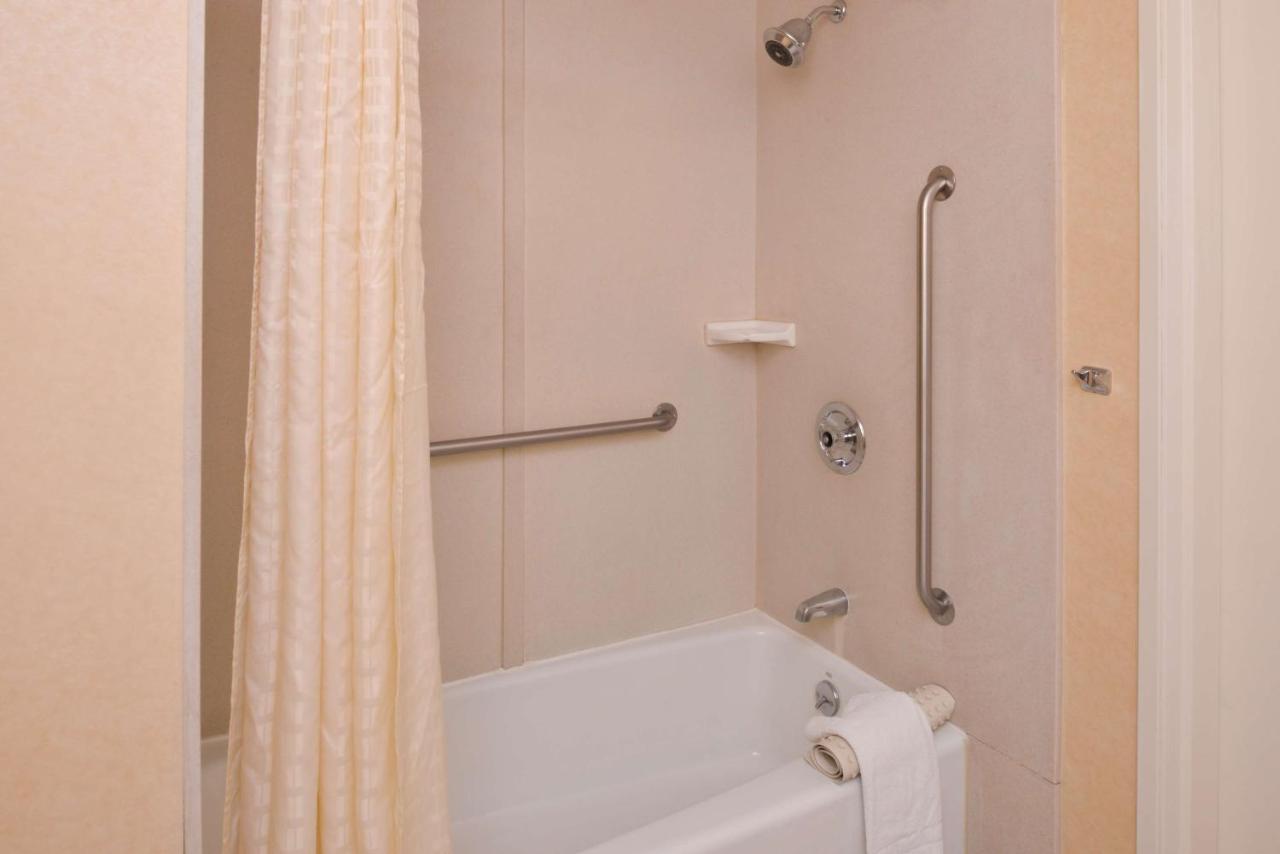 King Room with Disability Access at Best Western Airpark Hotel - LAX Airport LA Stadium