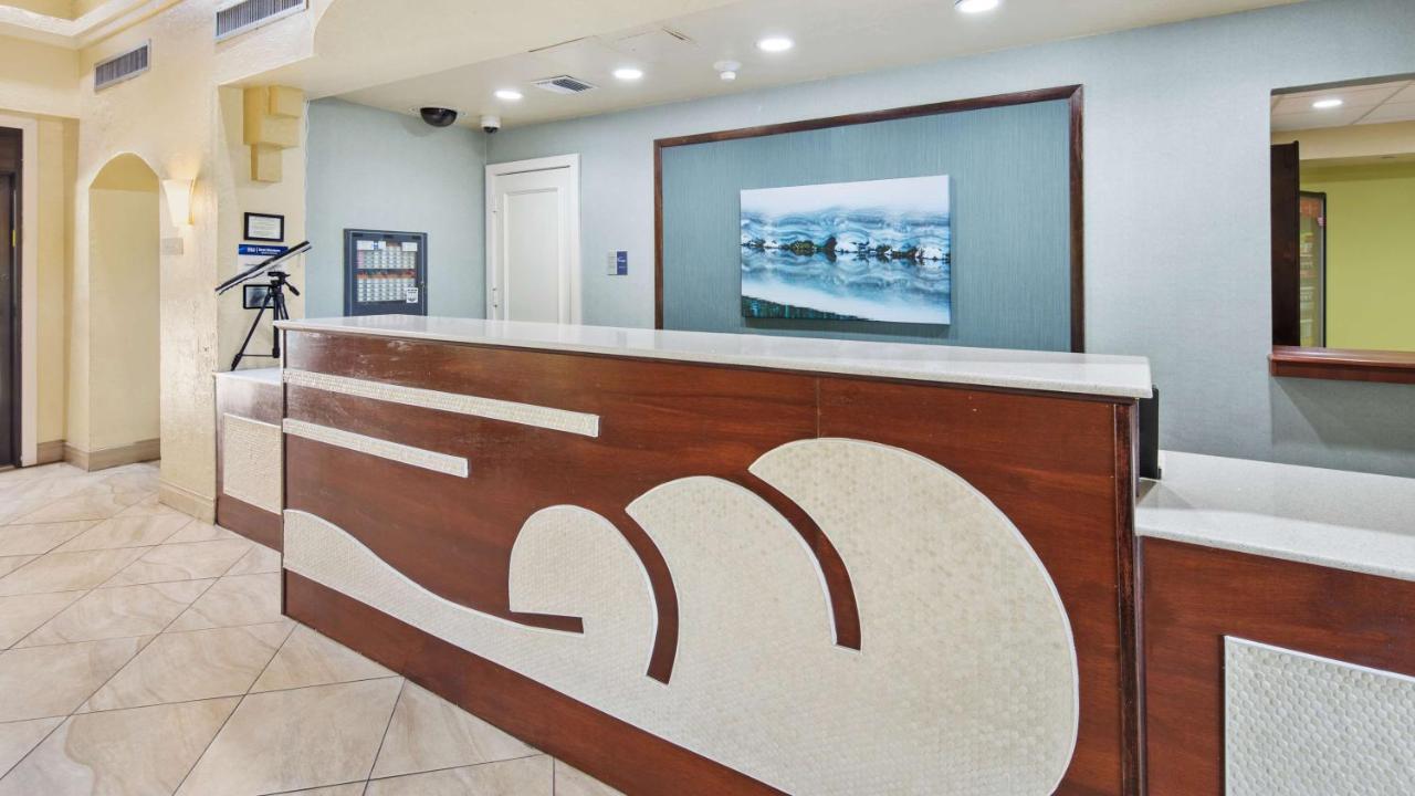  | Best Western Plus Deerfield Beach Hotel & Suites