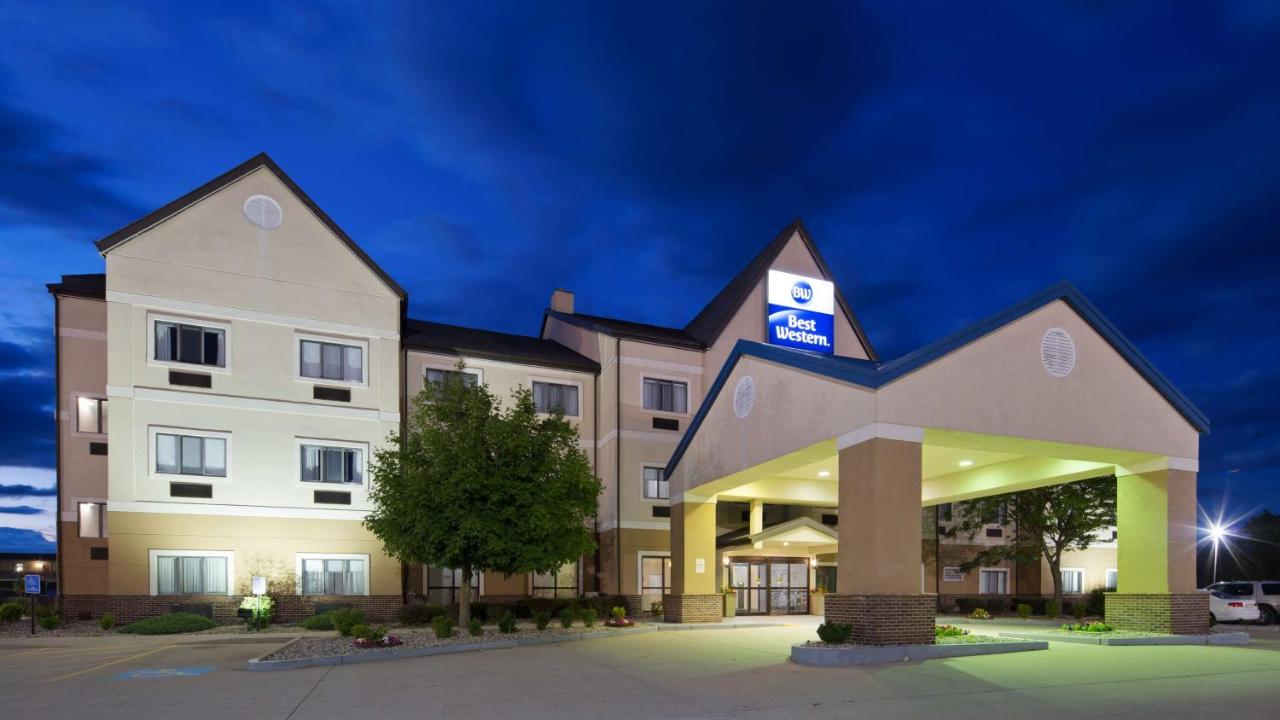 | Best Western Elkhart Inn & Suites