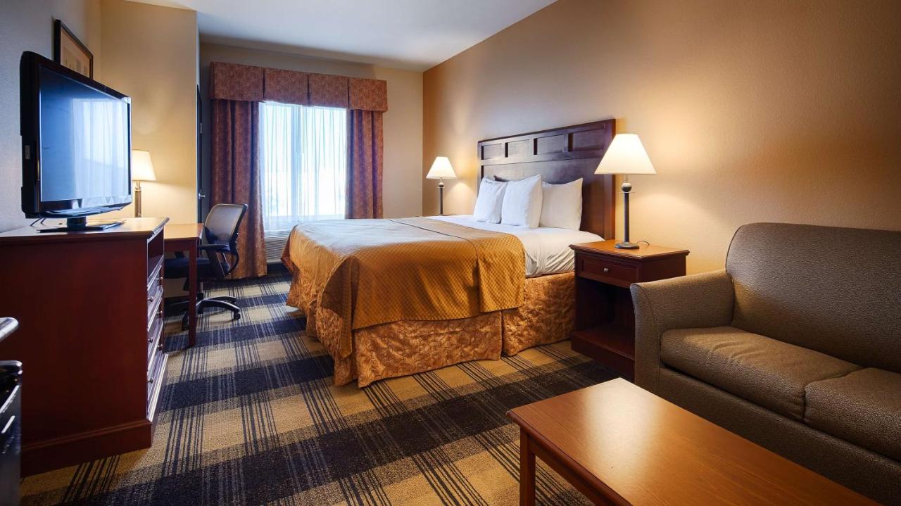  | Best Western Lockhart Hotel & Suites