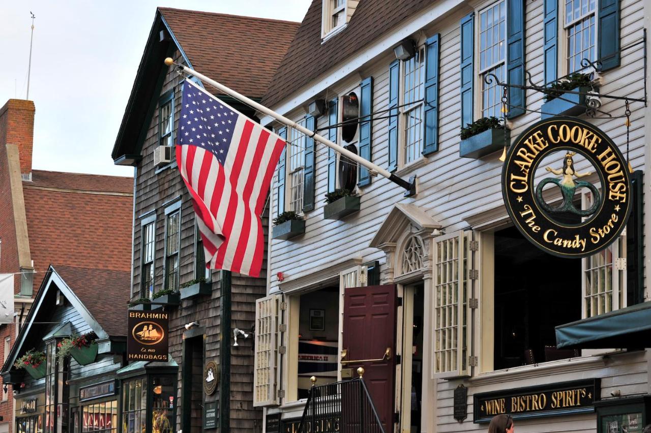 | Harborside Inn