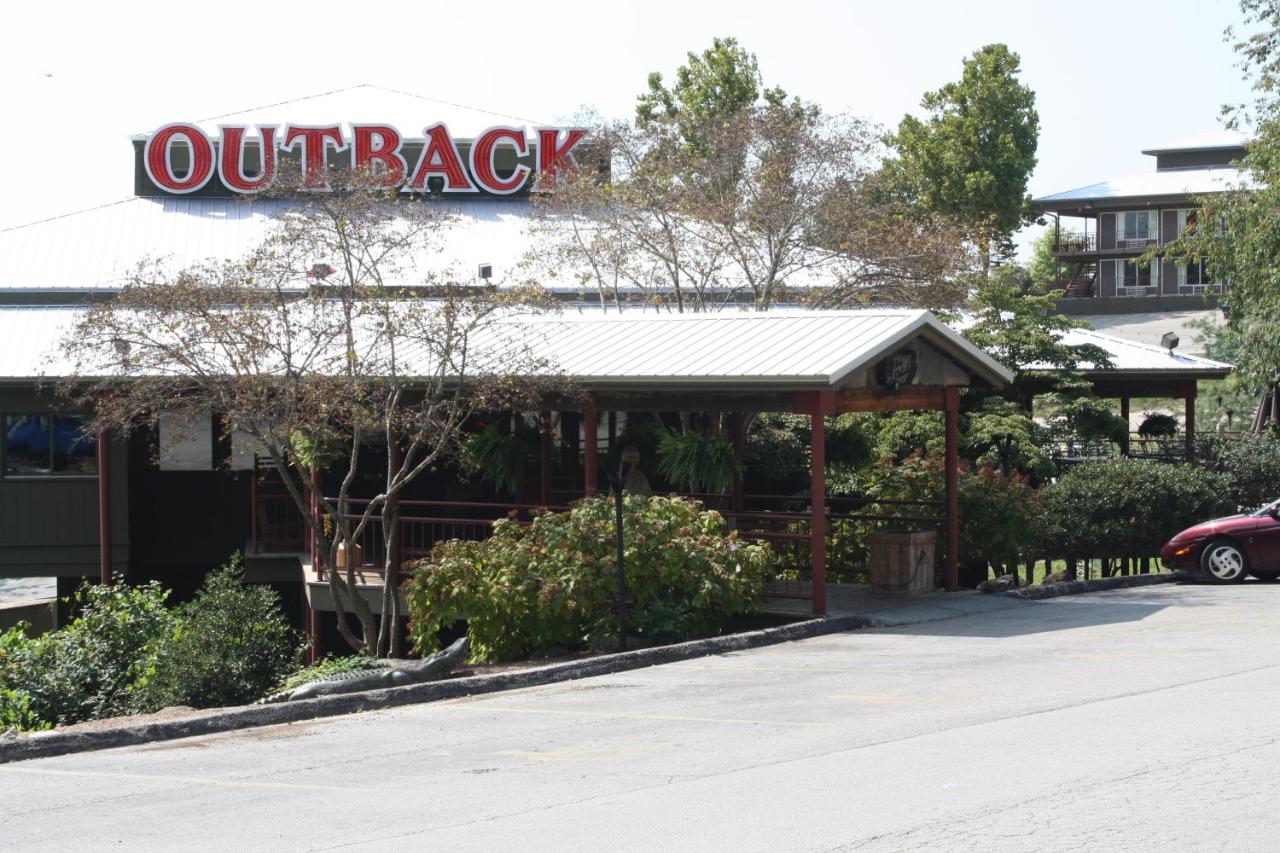 | Outback Roadhouse Motel & Suites Branson