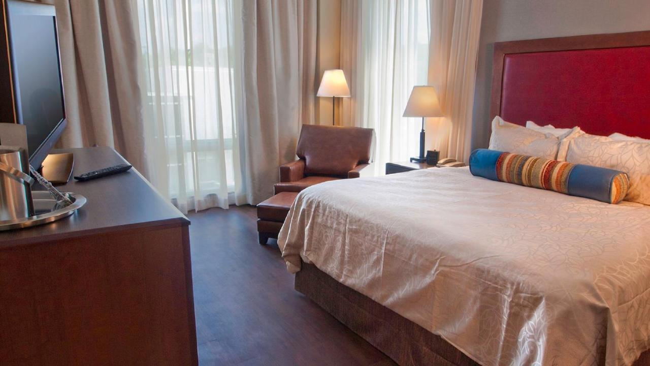 | Hotel Ithaca