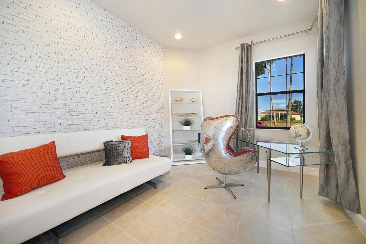 | Villa Capricorn