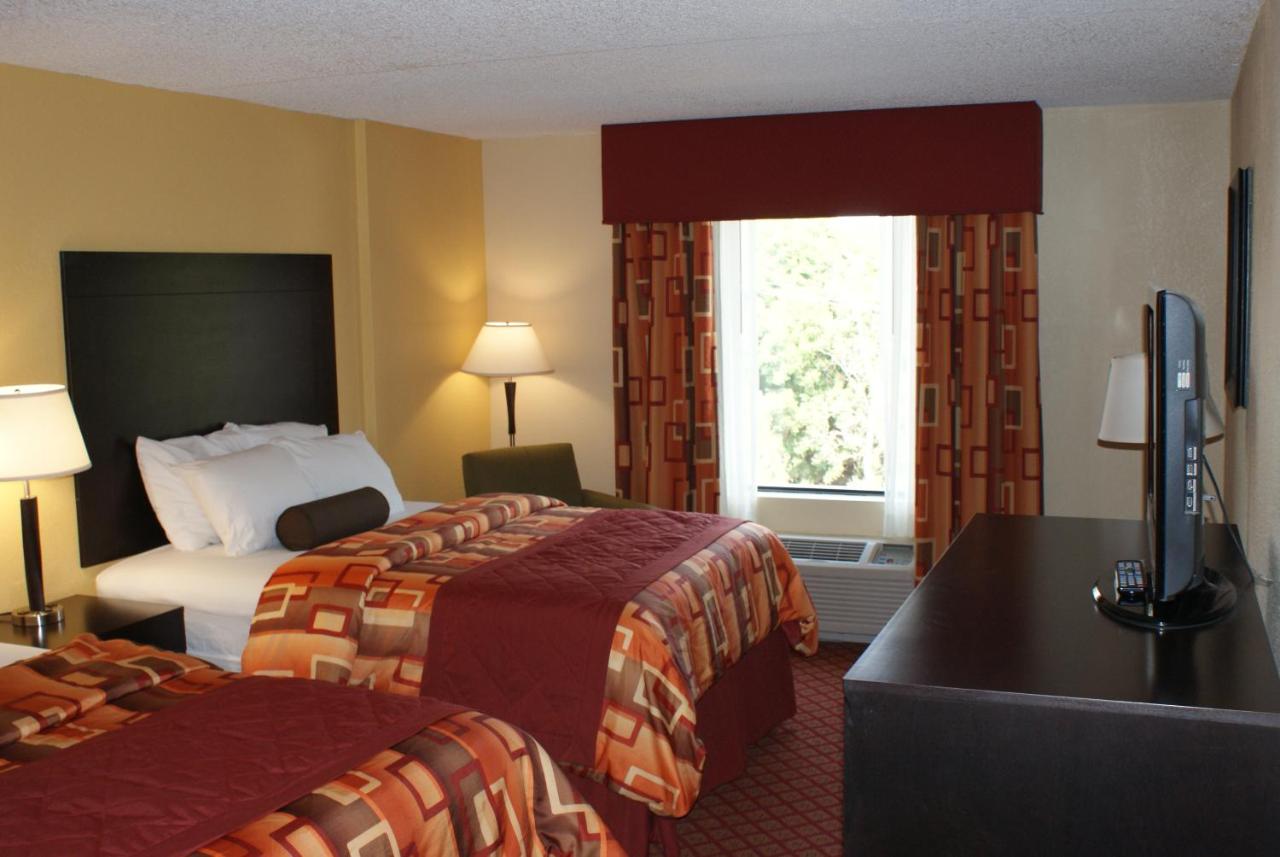 Queen Room with Two Queen Beds - Mobility Access/Non-Smoking at Wyndham Garden Stillwater