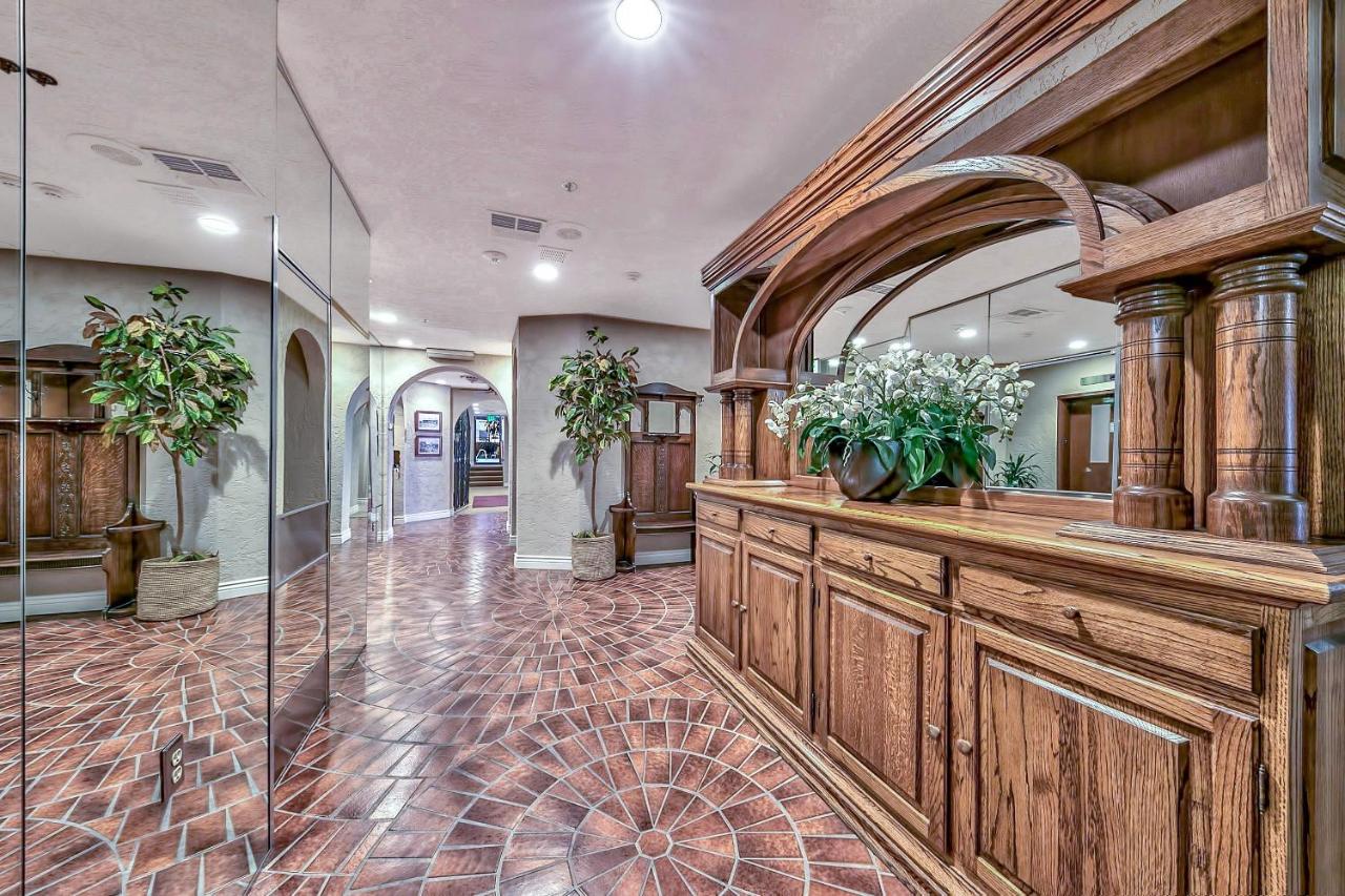 | Plaza Resort Club Reno