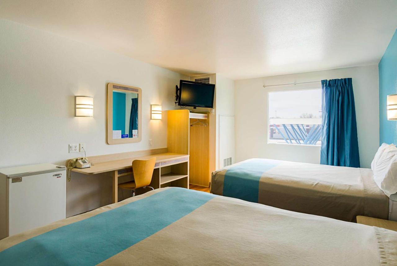  | Motel 6-Wheatland, WY